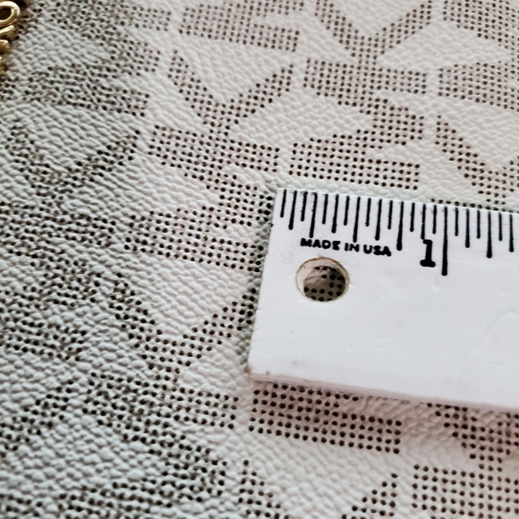 New Authentic Michael Kors Large Jet Set Wallet - Picture 14 of 14